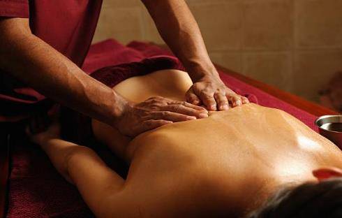 Massage Ayurvédique du dos ALTER FORM