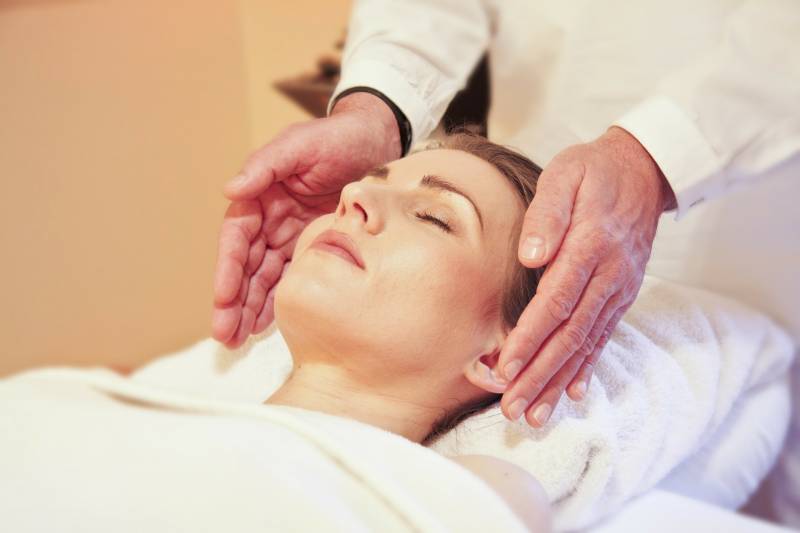 Massage et soin anti-âge de 60 à 90 minutes du visage à Montpellier